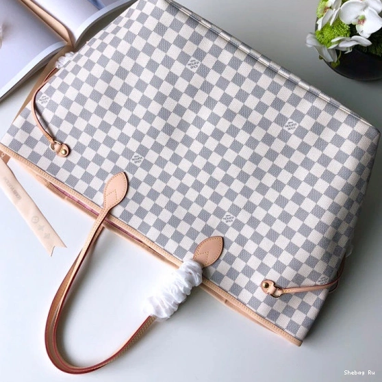 GM Louis Neverfull Vuitton 0807